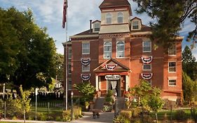 The Roosevelt Inn